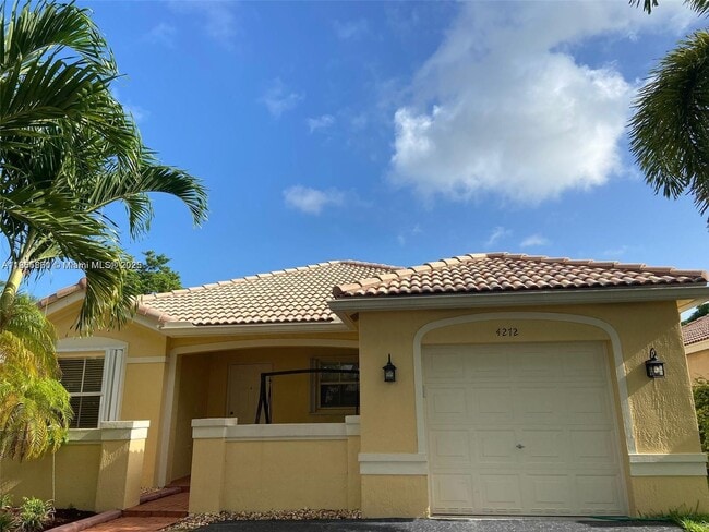 Foto del edificio - 4272 Pine Ridge Ct