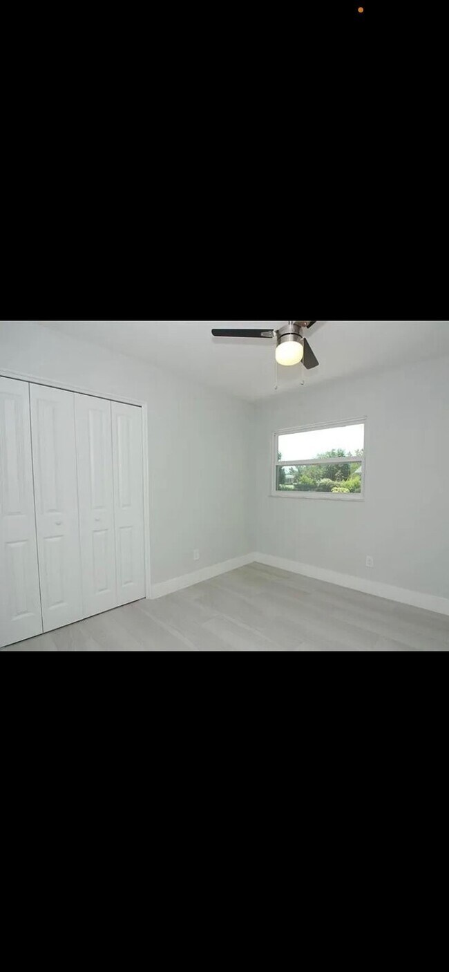Foto del edificio - 617 Dunraven Dr
