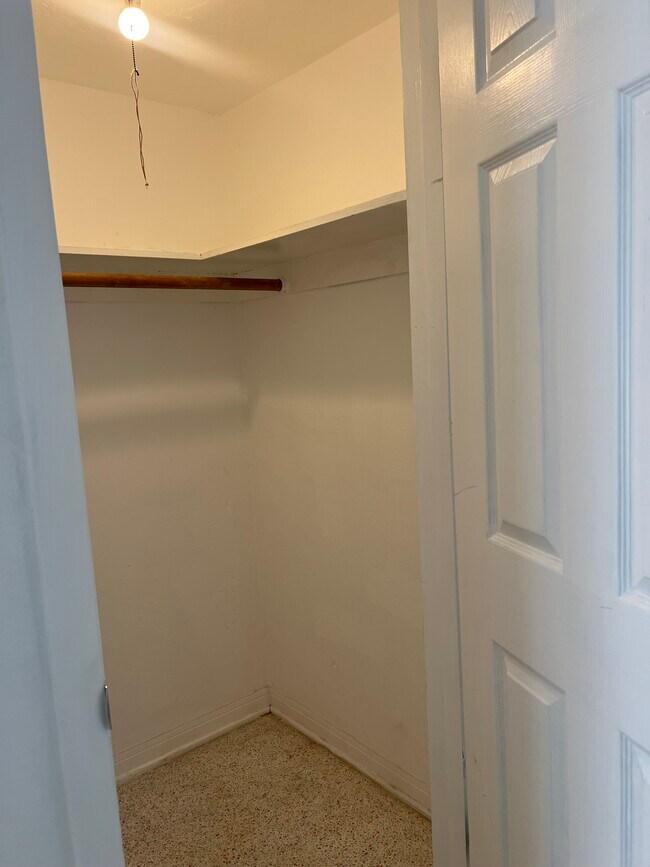 Foto del edificio - 1135 101st St