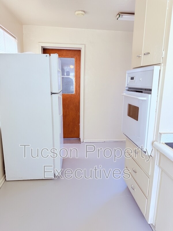 Foto del edificio - 3274 E Benson Hwy