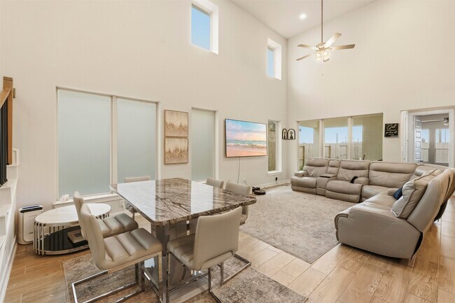 Building Photo - 26031 Horizon Star Ln