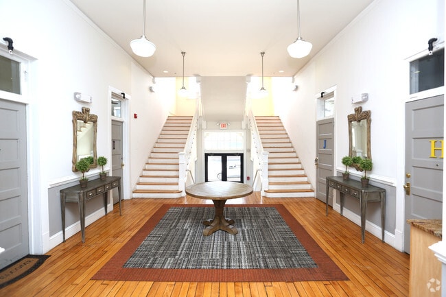 Interior Photo - 141 East