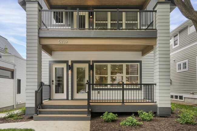 Building Photo - 5337 Drew Ave S