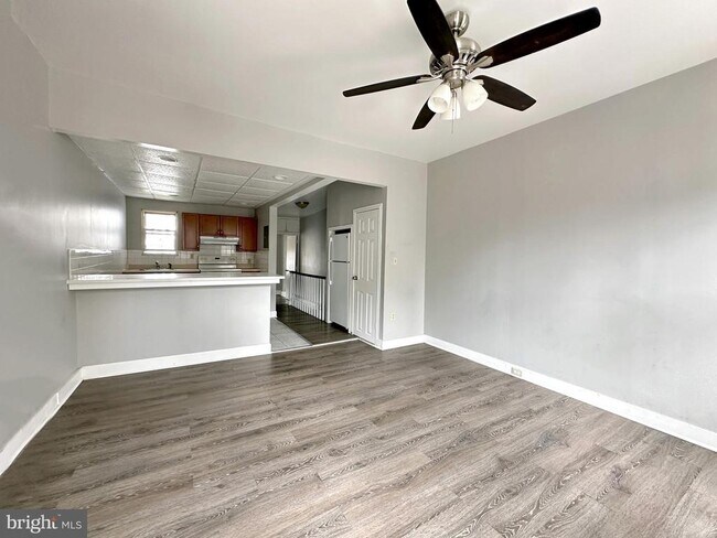 Foto del edificio - 1718 N Lambert St