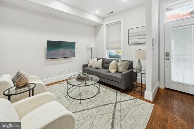 Foto del edificio - 1634 4th St NW