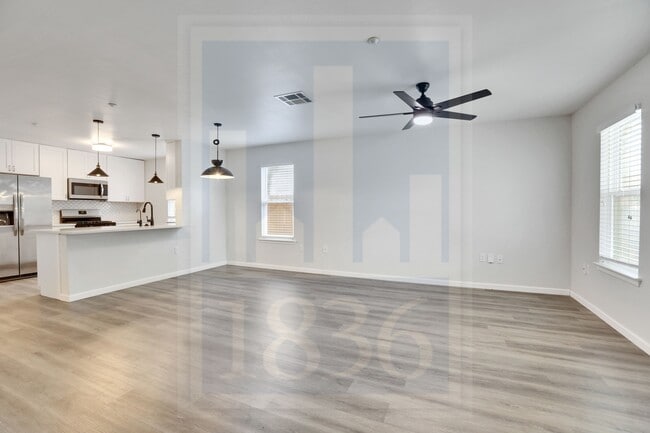 Foto del edificio - 4500 Acers Ln