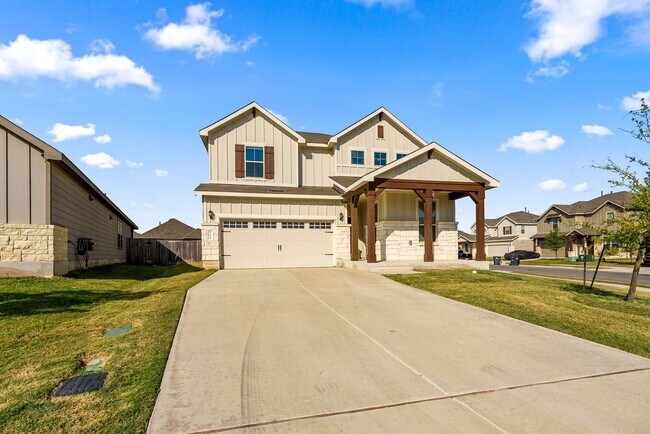 Foto del edificio - Luxurious 3 bedrooms 2.5 bathrooms home in Buda!!!