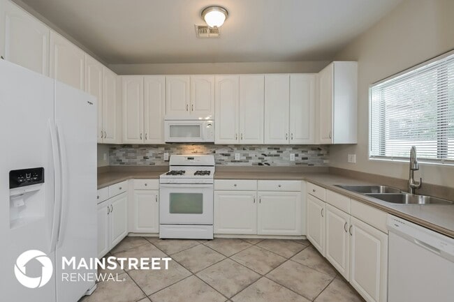 Building Photo - 60223 Verde Vista Ct