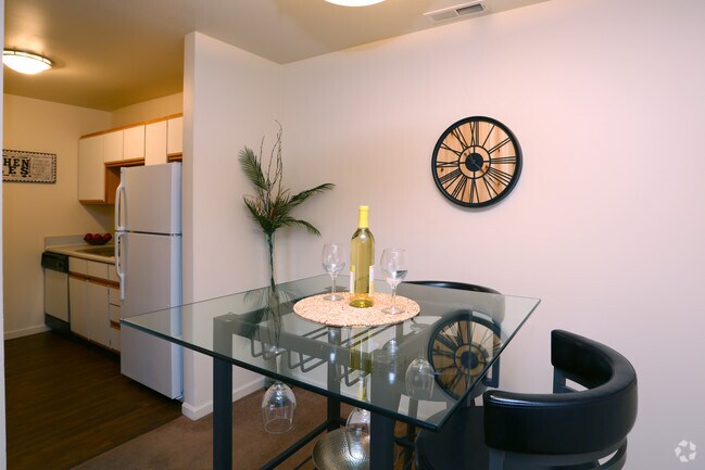 2HAB, 1BA - Comedor - Douglas Pointe Apartments