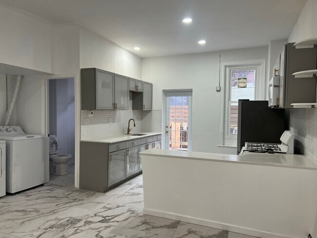 Foto del edificio - 644 South St
