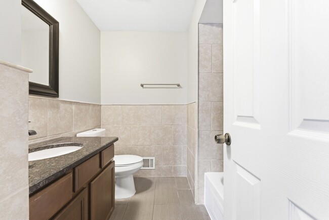 Building Photo - 25845 Buckminster Dr