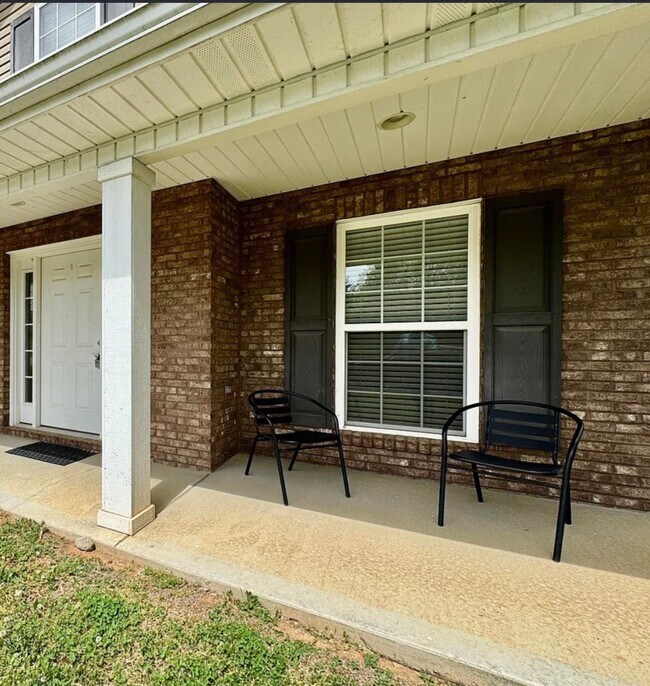 Photo - 1203 Elsborn Ridge Rd House