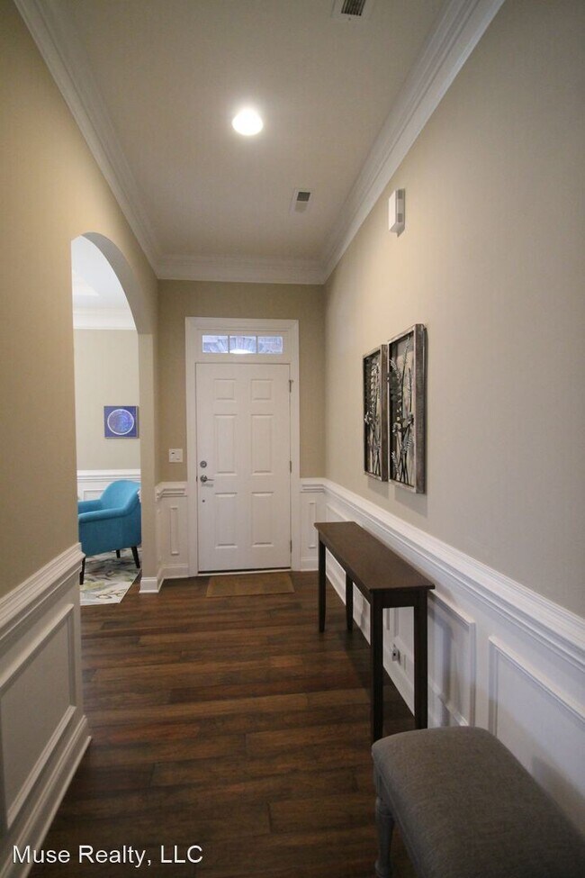 Foto del edificio - 4 br, 3 bath House - 5079 Alston Drive