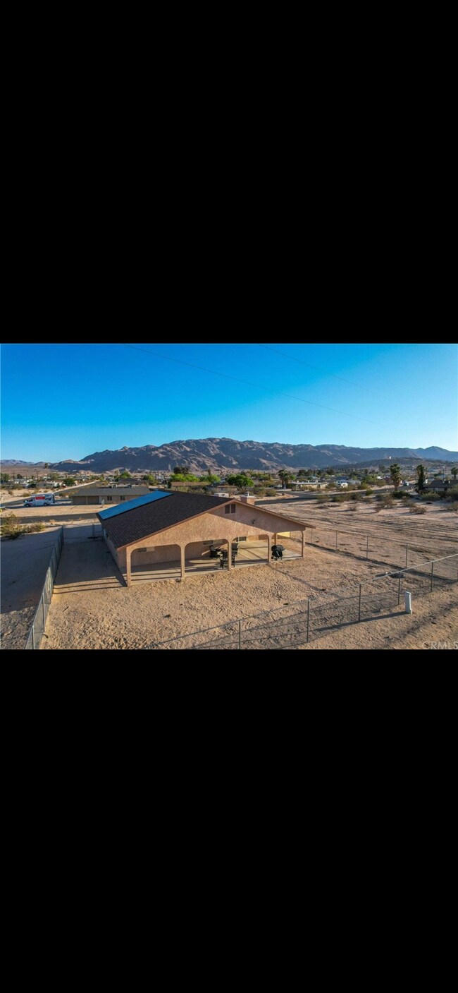 Building Photo - 73596 Buena Vista Dr