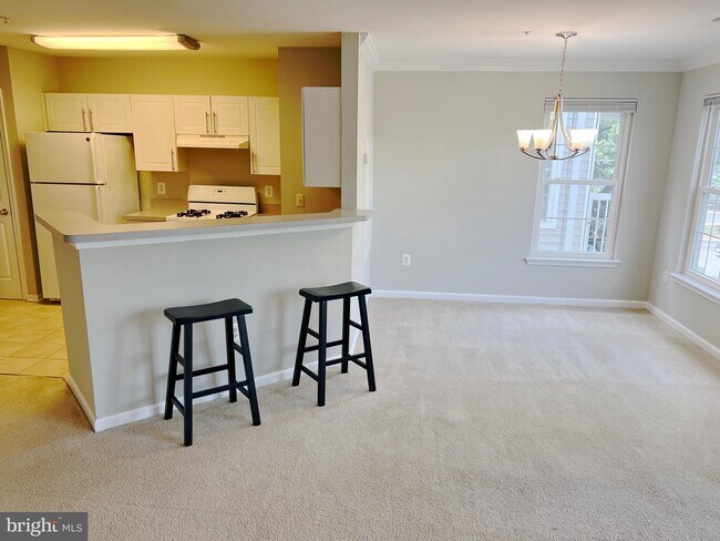 Building Photo - 12877 Fair Briar Ln