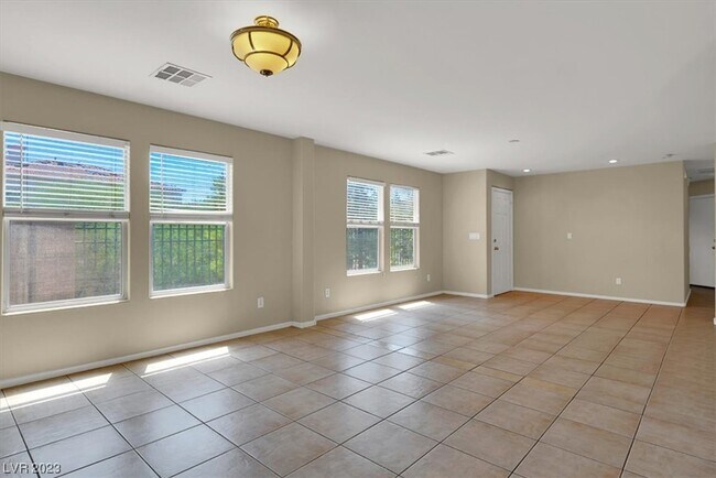 Building Photo - 3122 Quail Crest Ave