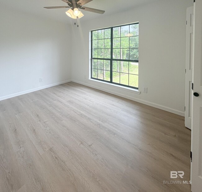 Building Photo - 10080 Bay Haven Dr