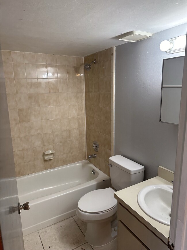Foto del edificio - 537 Trellis CT