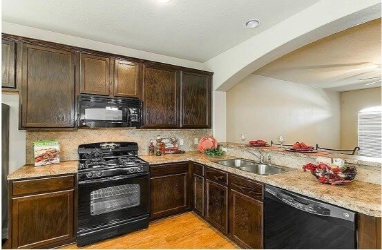 Foto del edificio - 49 Woodland Hills Dr