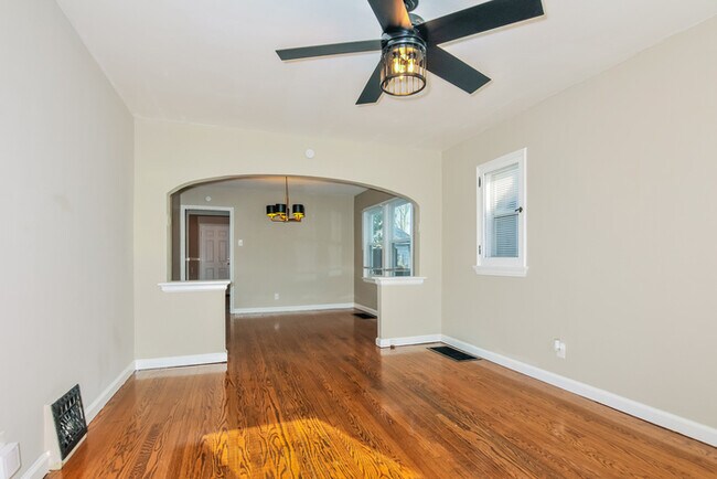 Foto del edificio - Fantastic 2bd/1.5ba home! Coming soon!