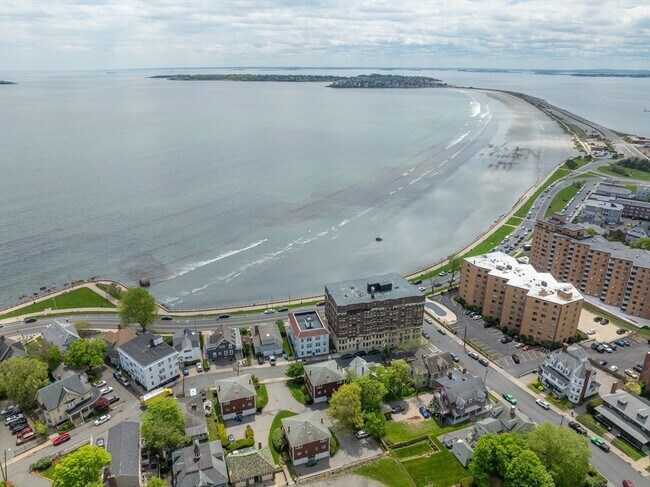 Foto del edificio - 285 Lynn Shore Dr