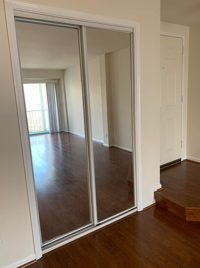 Foto del edificio - 13 Pickering Ct