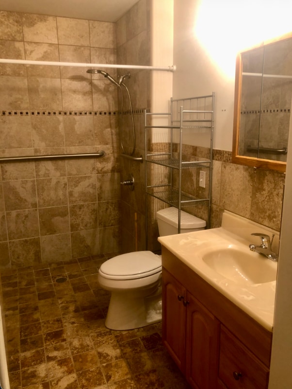 Foto del edificio - 12100 E Woodstock Dr