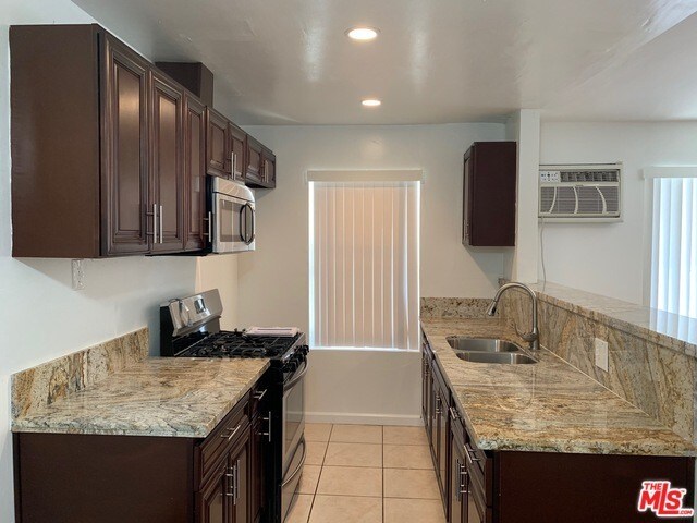 Foto del edificio - 5222 Lexington Ave