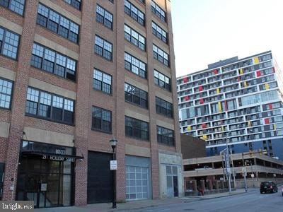 Building Photo - 234 Holliday St