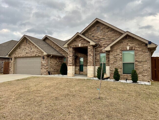 Foto del edificio - 2350 Cameo Ln