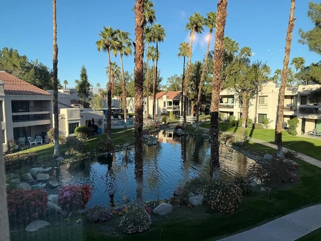Building Photo - 35200 Cathedral Canyon Dr