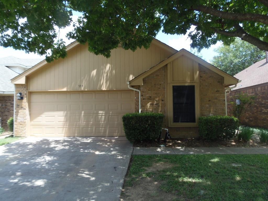 Primary Photo - 559 Briarcliff Dr