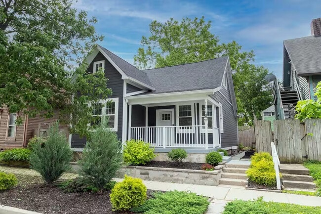 Photo - 1215 E Ohio St House
