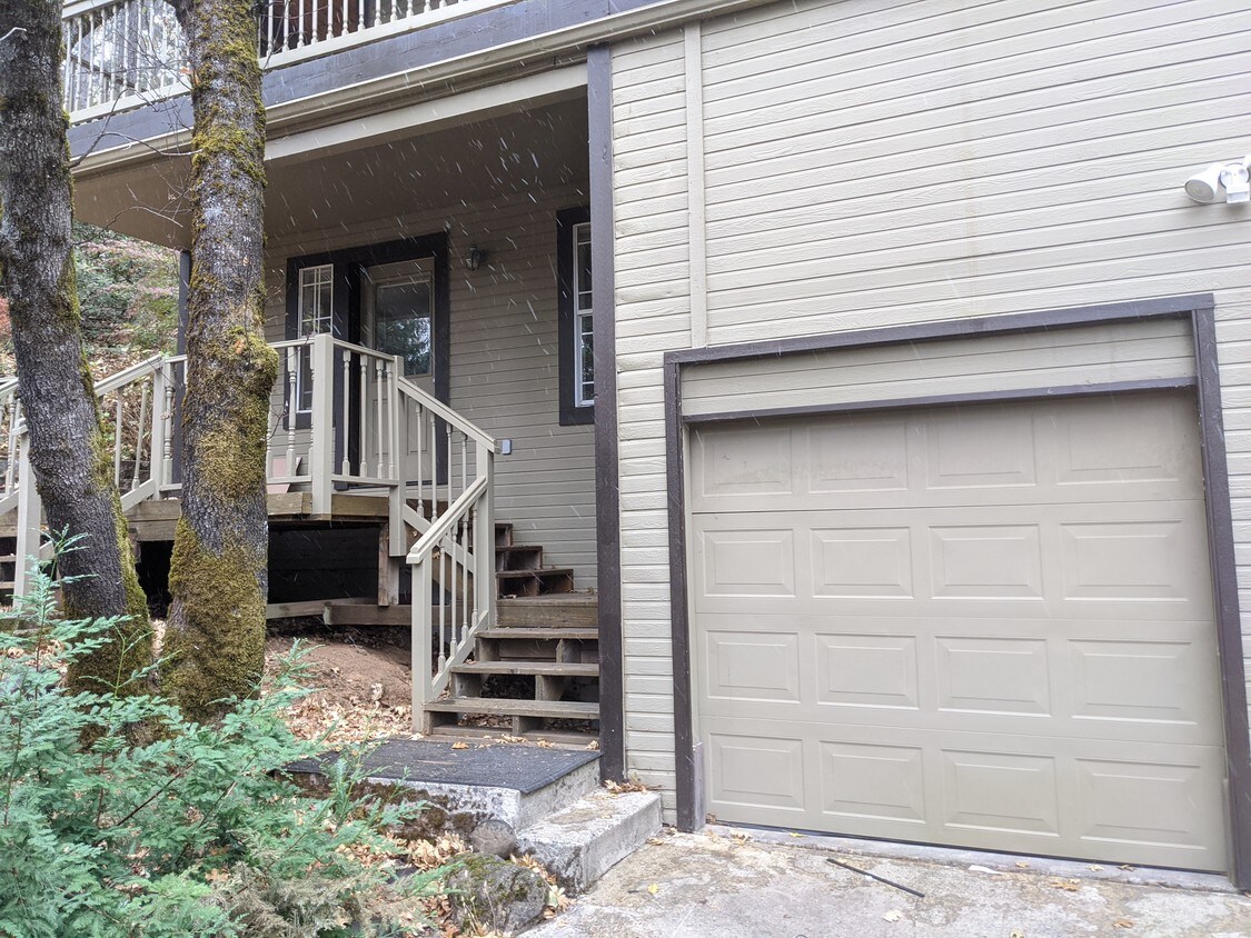 50 Tall Pines Ct, Applegate, CA 95703 House Rental in Applegate, CA