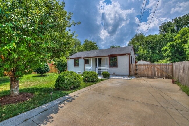 Photo - 141 Dodge Dr House