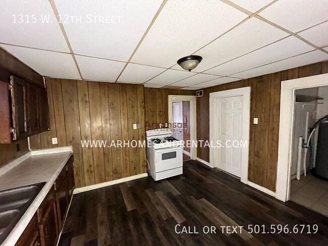 Foto del edificio - 1315 W 12th St