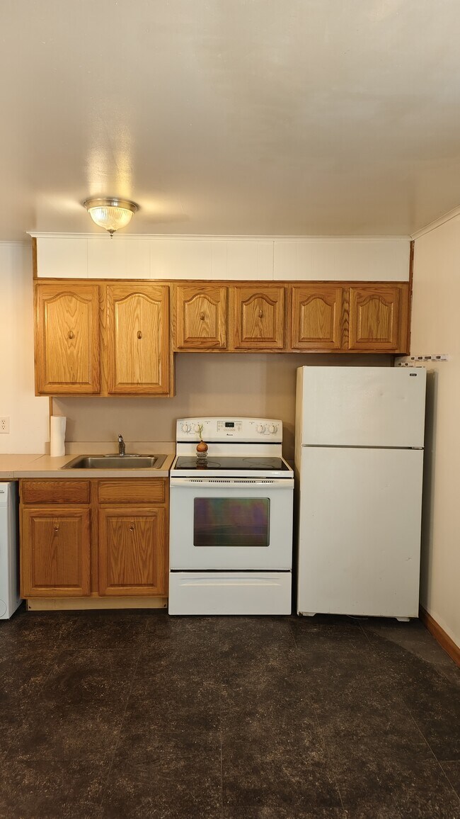 Foto del edificio - Chestnut Grove Village 13, 14, 15, 16