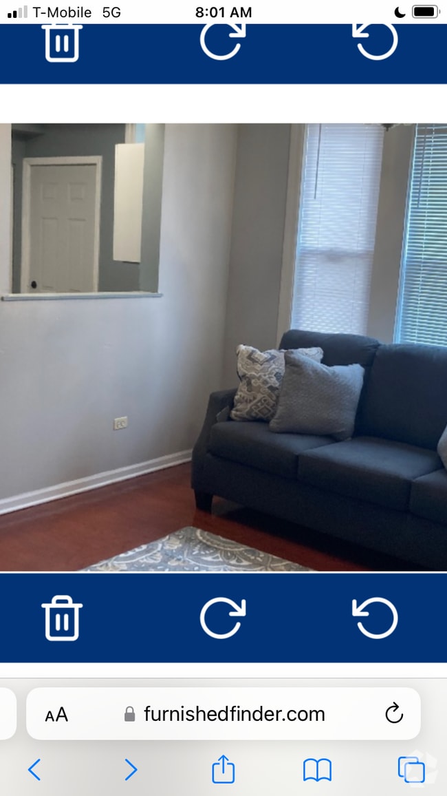 Building Photo - 5736 S King Dr