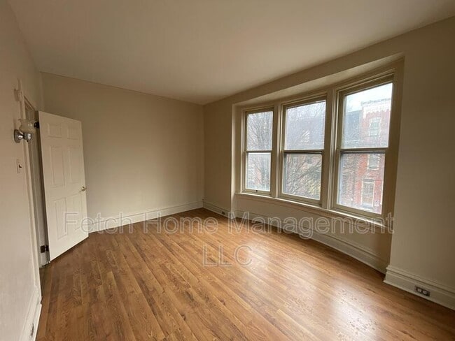 Foto del edificio - 214 Briggs St