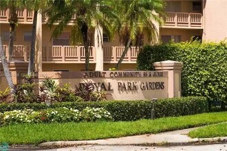 Building Photo - 6870 Royal Palm Blvd