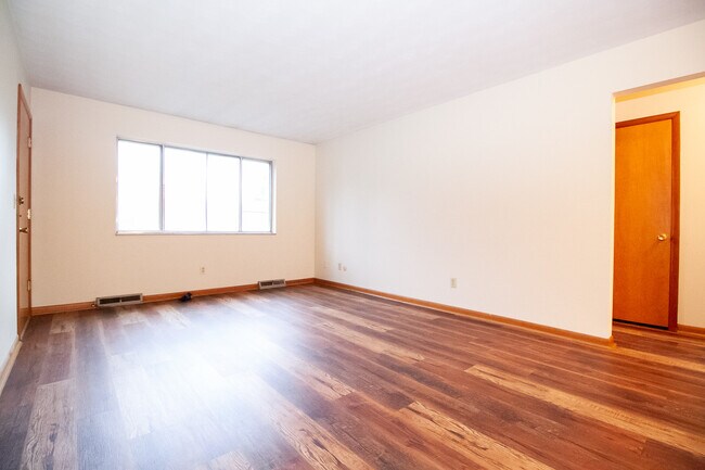 Foto del edificio - 3012 Carskaddon Ave