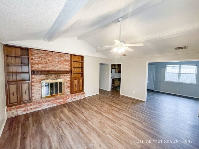 Building Photo - 4401 75th Dr