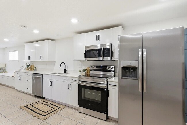Foto del edificio - 599 E Millcreek Way