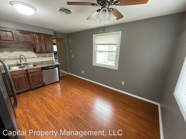 Building Photo - 3 br, 1.5 bath House - 5717 Graber Dr