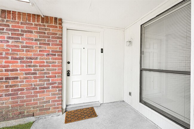 Foto del edificio - 17303 Nordway Dr