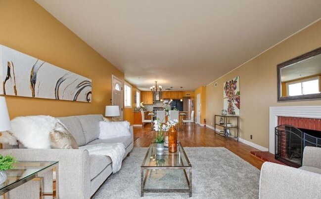 Building Photo - 96 Menlo Ave