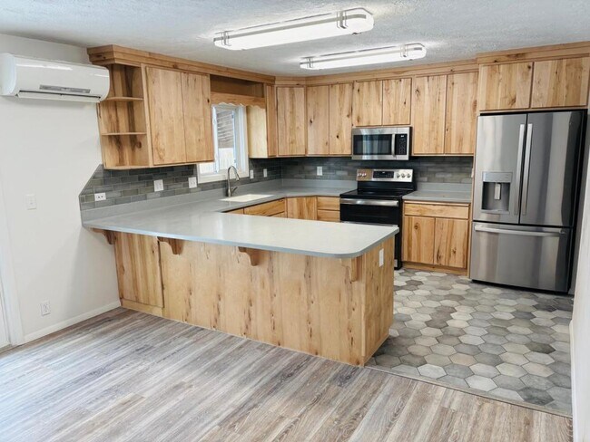 Foto del edificio - 1728 Olympia St