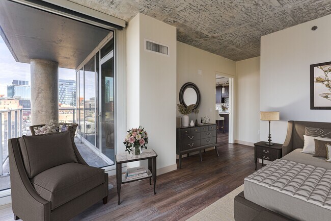 Foto del edificio - Gateway West Loop