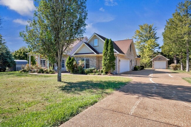 Photo - 614 Greene Drive House