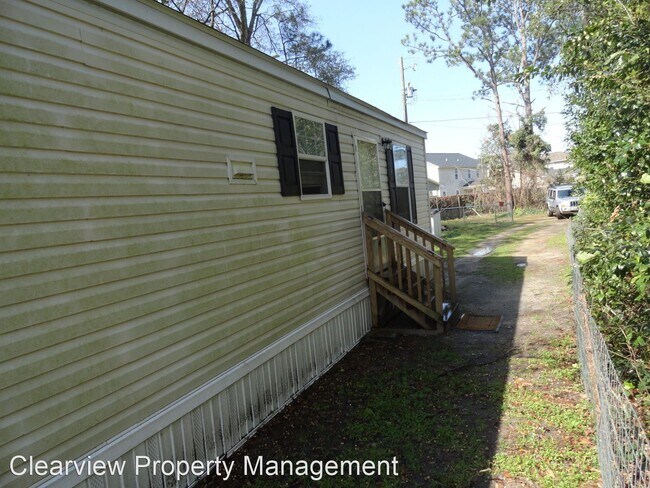 Building Photo - 1 br, 1 bath House - 3525 Ferris St